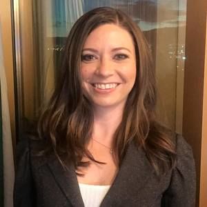 Meet your Posher, Laura